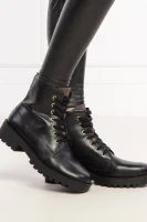 Kožené členkové topánky JAX Michael Kors 	čierna	