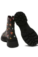 Členkové topánky Desigual 	čierna	