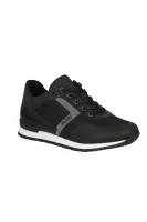 Sneakersy BOSS Kidswear 	čierna	