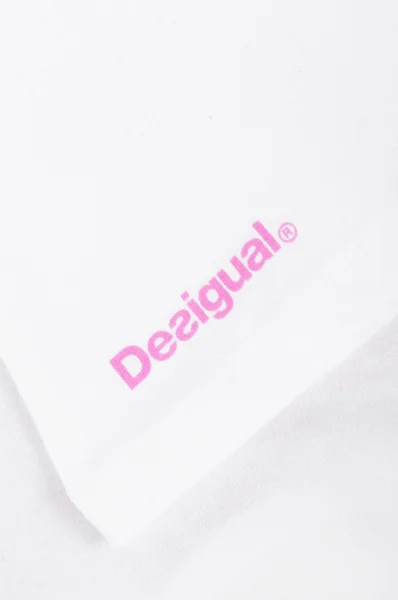 tričko | regular fit Desigual 	biela	