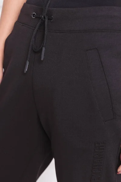 nohavice tepláková súpravaowe | regular fit Armani Exchange 	čierna	