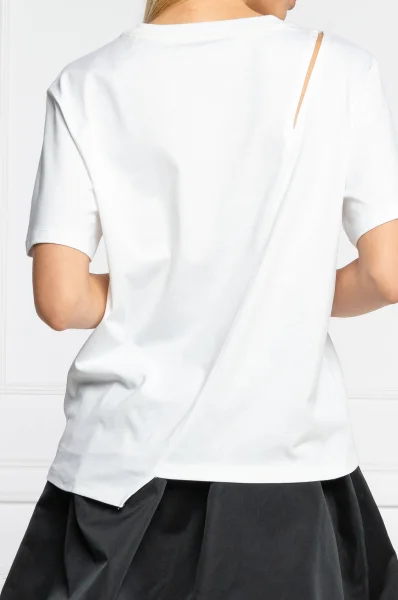 tričko | regular fit GUESS 	biela	