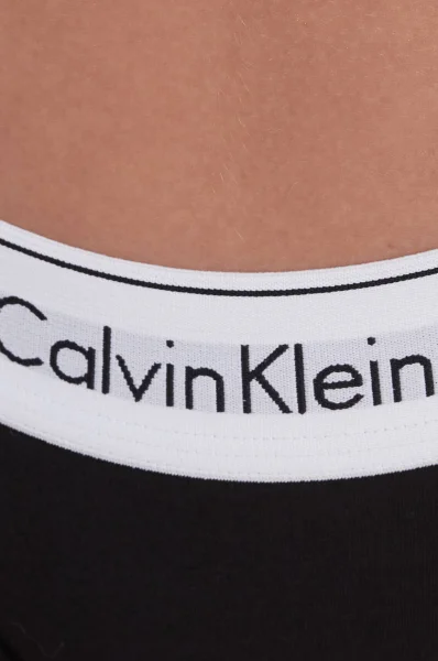 Nohavičky TANGA Calvin Klein Underwear 	čierna	