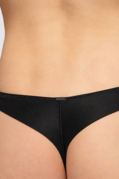 koronkowe tangá Calvin Klein Underwear 	čierna	