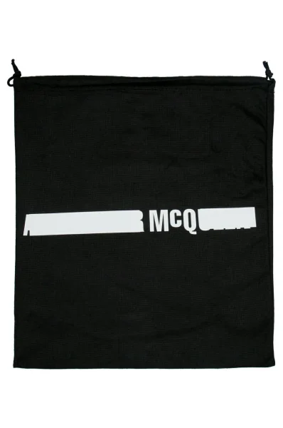príručná taštička nerka hyper McQ Alexander McQueen 	čierna	