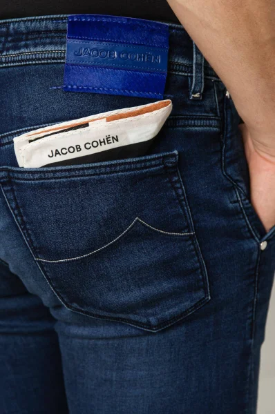 džínsy j613 | regular fit | s prímesou vlny Jacob Cohen 	tmavomodrá	