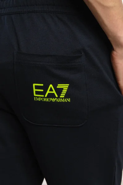 nohavice tepláková súpravaowe | slim fit EA7 	tmavomodrá	