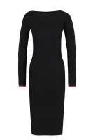 šaty Calvin Klein 	čierna	