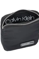 bunda s vreckami primary mini Calvin Klein 	čierna	