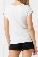 tričko jennifer lopez | regular fit GUESS 	biela	